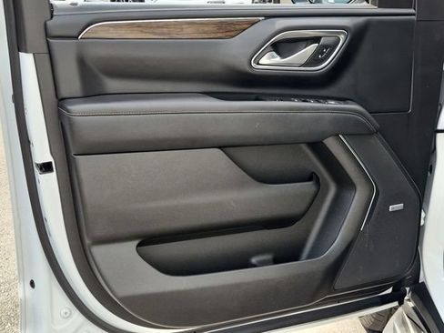 Used 2023 Chevrolet Tahoe Premier RWD image 24