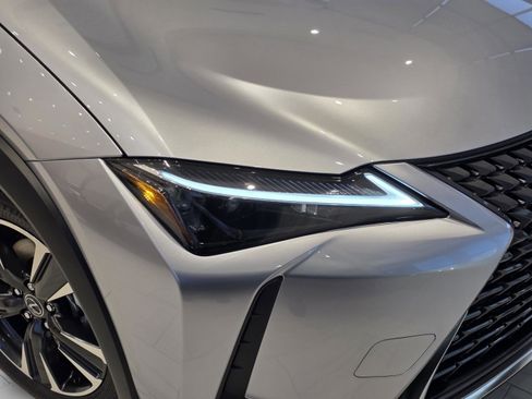 New 2026 Lexus UX 300h FWD image 29