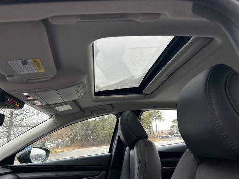 Used 2022 MAZDA MAZDA3 s image 25