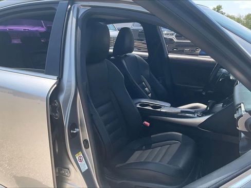 Used 2017 Lexus IS 200t F Sport w/ F Sport Package RWD image 9