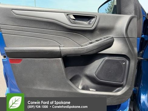 Used 2023 Ford Escape Active w/ Tech Pack #1 AWD/4WD image 17