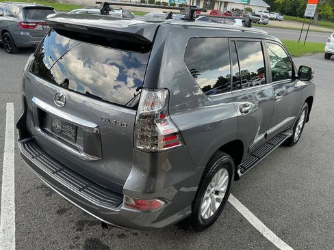 Used 2019 Lexus GX 460 Premium AWD/4WD image 7