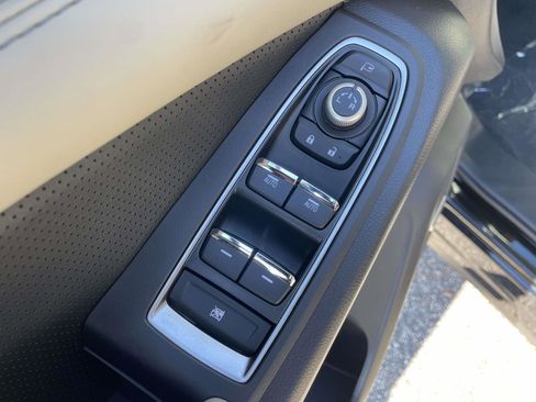 New 2025 Subaru Ascent Limited w/ Popular Package #2 image 5