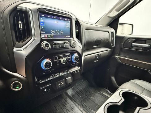 Used 2022 GMC Sierra 1500 SLE w/ X31 Off-Road Package AWD/4WD image 15