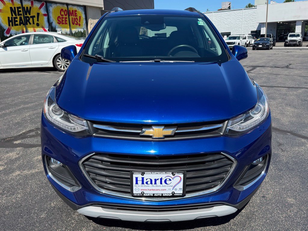 Used 2017 Chevrolet Trax Premier w/ Driver Confidence II Package AWD/4WD image 2