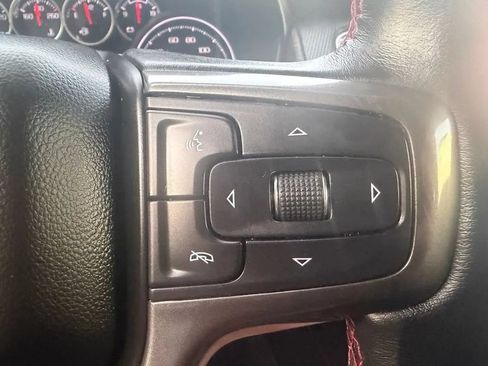 Used 2021 Chevrolet Suburban RST RWD image 17