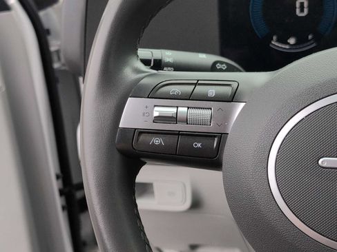 Used 2025 Hyundai Kona SEL FWD image 23