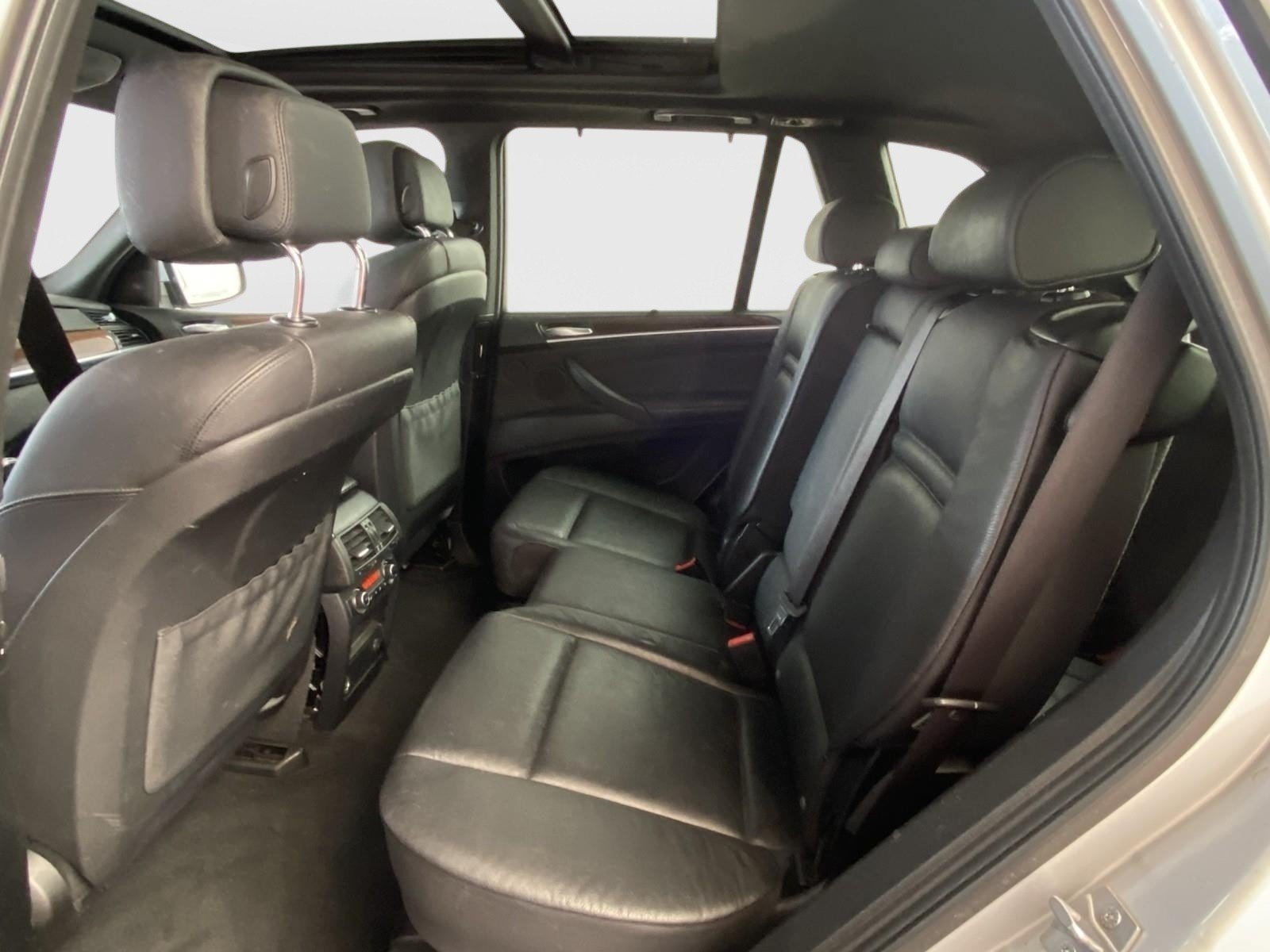 Used 2013 BMW X5 xDrive50i w/ Sport Activity Pkg AWD/4WD image 19