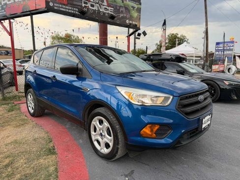 Used 2017 Ford Escape S FWD image 1