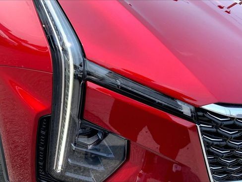 Used 2024 Cadillac XT4 Premium Luxury w/ Cold Weather Package AWD/4WD image 27