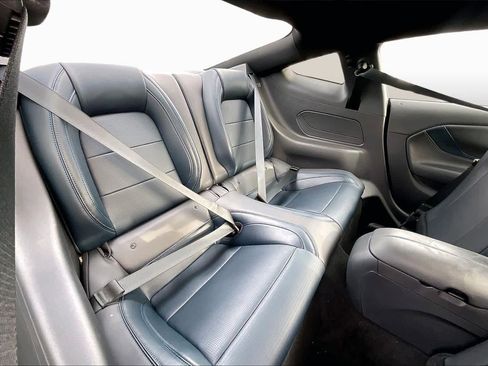 Used 2025 Ford Mustang GT Premium image 19