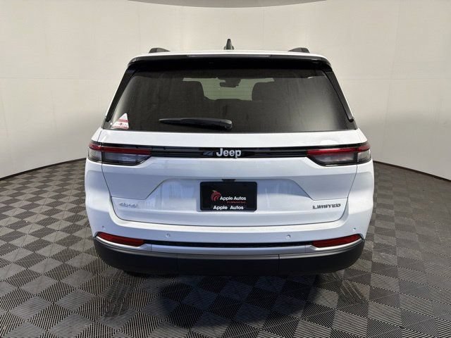New 2026 Jeep Grand Cherokee Limited w/ Trailer Tow Package AWD/4WD image 8