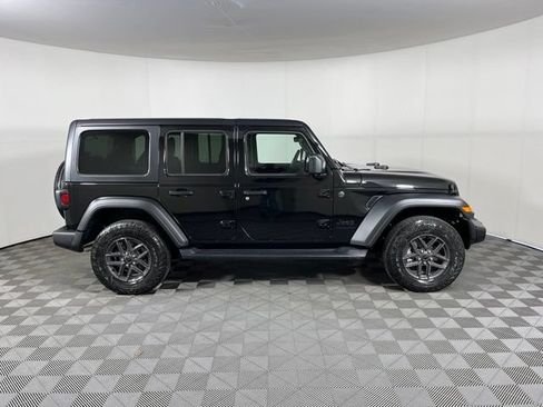 Used 2026 Jeep Wrangler Unlimited Sport AWD/4WD image 8