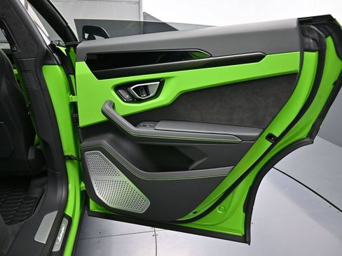 Used 2024 Lamborghini Urus S image 28