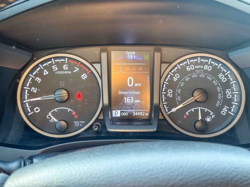 Certified 2023 Toyota Tacoma TRD Off-Road image 27