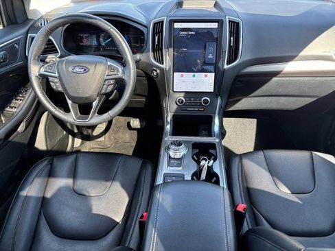 Used 2022 Ford Edge Titanium w/ Class II Trailer Tow Package image 14