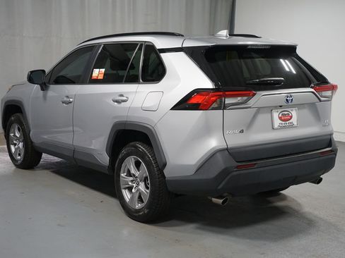 Certified 2022 Toyota RAV4 LE image 6