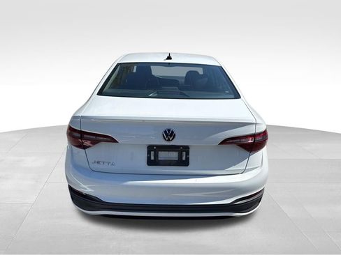 Used 2024 Volkswagen Jetta S image 7