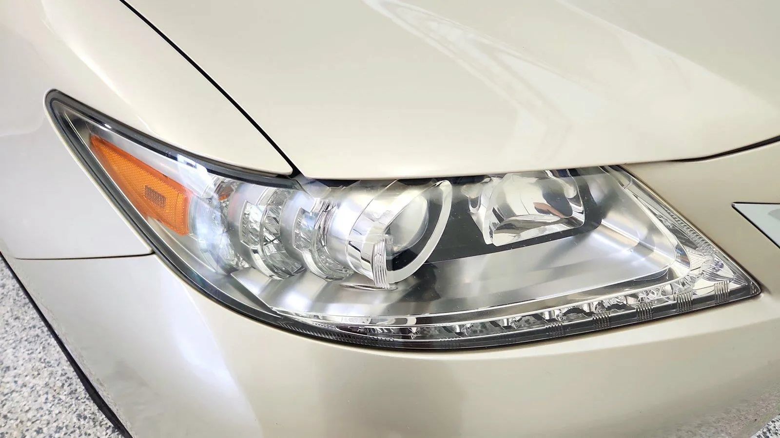 Used 2014 Lexus ES 350 w/ Luxury Package FWD image 32