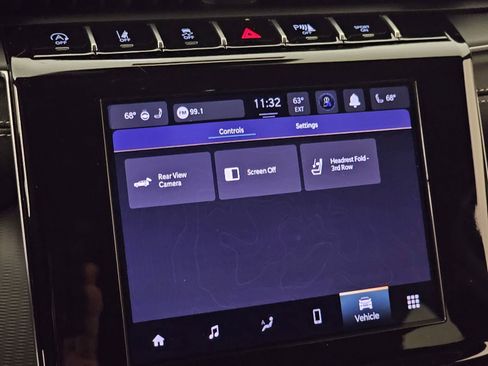 New 2025 Jeep Grand Cherokee L Laredo w/ Luxury Tech Group I AWD/4WD image 23
