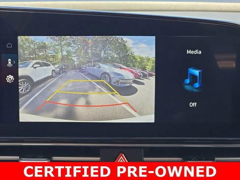 Used 2025 Hyundai Elantra Limited FWD image 22