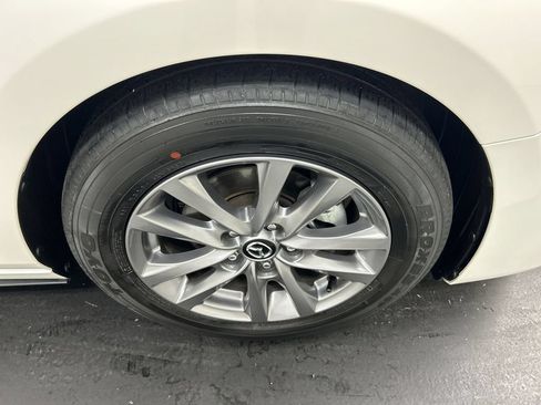 Certified 2025 MAZDA MAZDA3 s FWD image 8