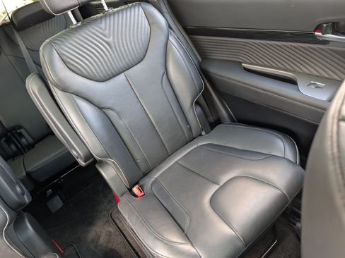 Certified 2025 Hyundai Palisade Calligraphy AWD/4WD image 14