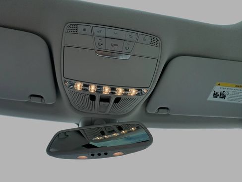 Used 2015 Mercedes-Benz C 300 4MATIC Sedan image 20