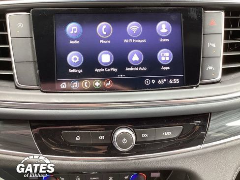 Used 2023 Buick Enclave Essence FWD image 3