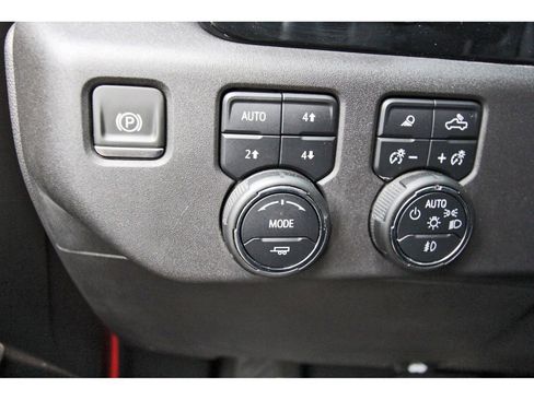 Used 2024 Chevrolet Silverado 1500 ZR2 w/ Technology Package AWD/4WD image 18