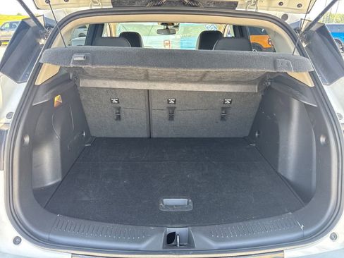 Used 2024 Buick Encore GX Sport Touring FWD image 6