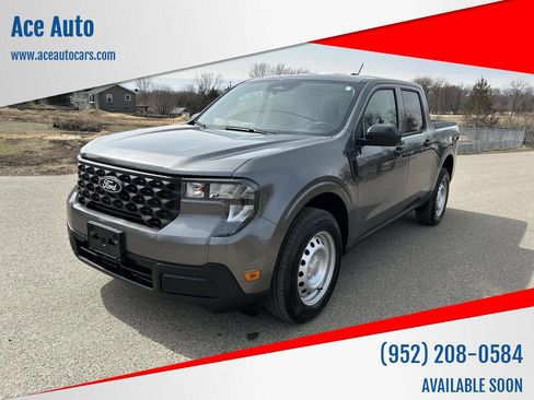 Used 2025 Ford Maverick XL w/ 4K Tow Package image 1