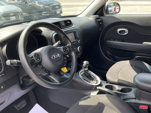 Used 2017 Kia Soul w/ Convenience Package FWD image 17