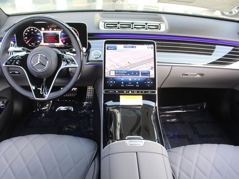 New 2025 Mercedes-Benz S 580 4MATIC Sedan image 17