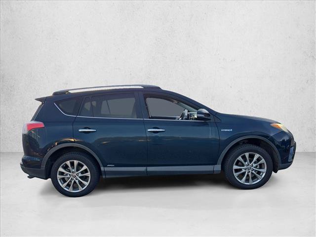 Used 2018 Toyota RAV4 Limited AWD/4WD image 4