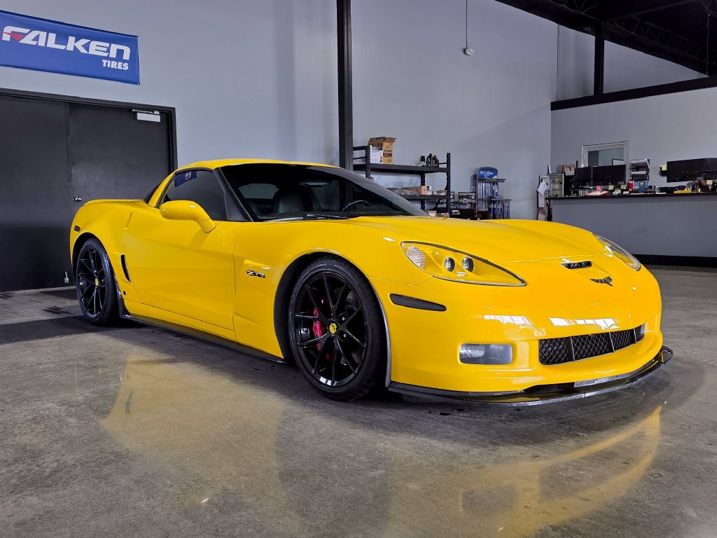 Used 2006 Chevrolet Corvette Z06 w/ Preferred Equipment Group RWD image 3
