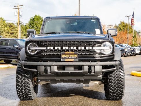 Used 2024 Ford Bronco Wildtrak image 10