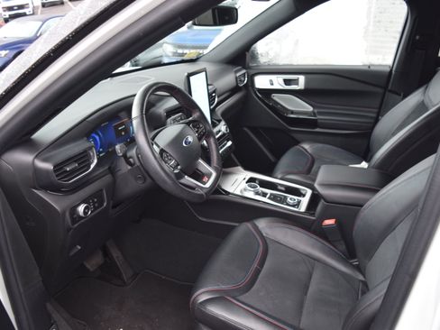 Used 2023 Ford Explorer ST w/ Equipment Group 401A image 10
