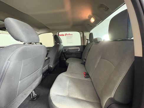 Used 2022 RAM 1500 Classic SLT RWD image 34