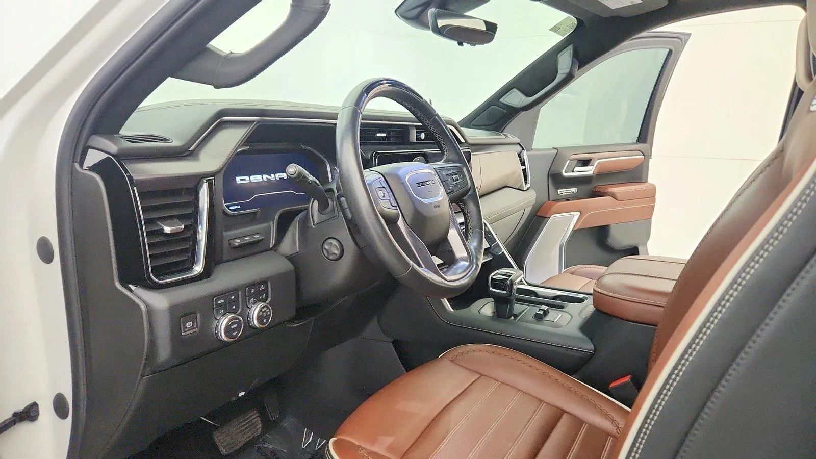 Used 2023 GMC Sierra 1500 Denali Ultimate AWD/4WD image 18