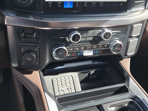 Used 2024 Ford F250 King Ranch w/ Chrome Package image 33