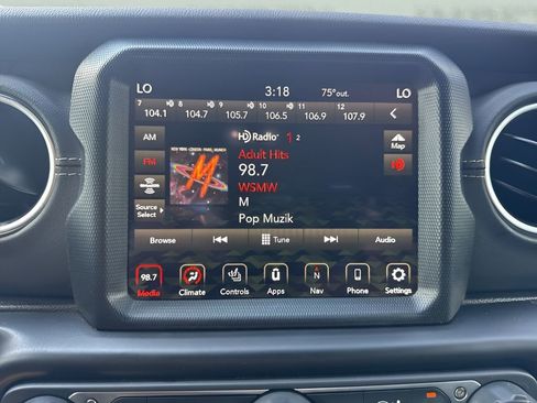 Used 2021 Jeep Gladiator Overland w/ Popular Equipment Package image 16