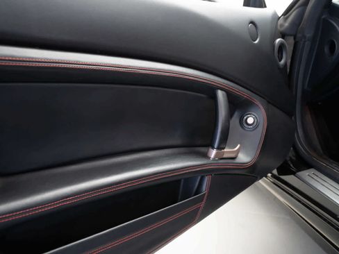 Used 2014 Ferrari California RWD image 16