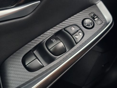 Certified 2025 Nissan Sentra SR w/ SR Premium Package FWD image 23