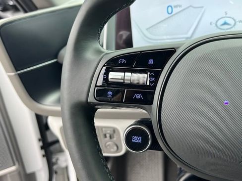 Used 2025 Hyundai Ioniq 6 Limited image 22