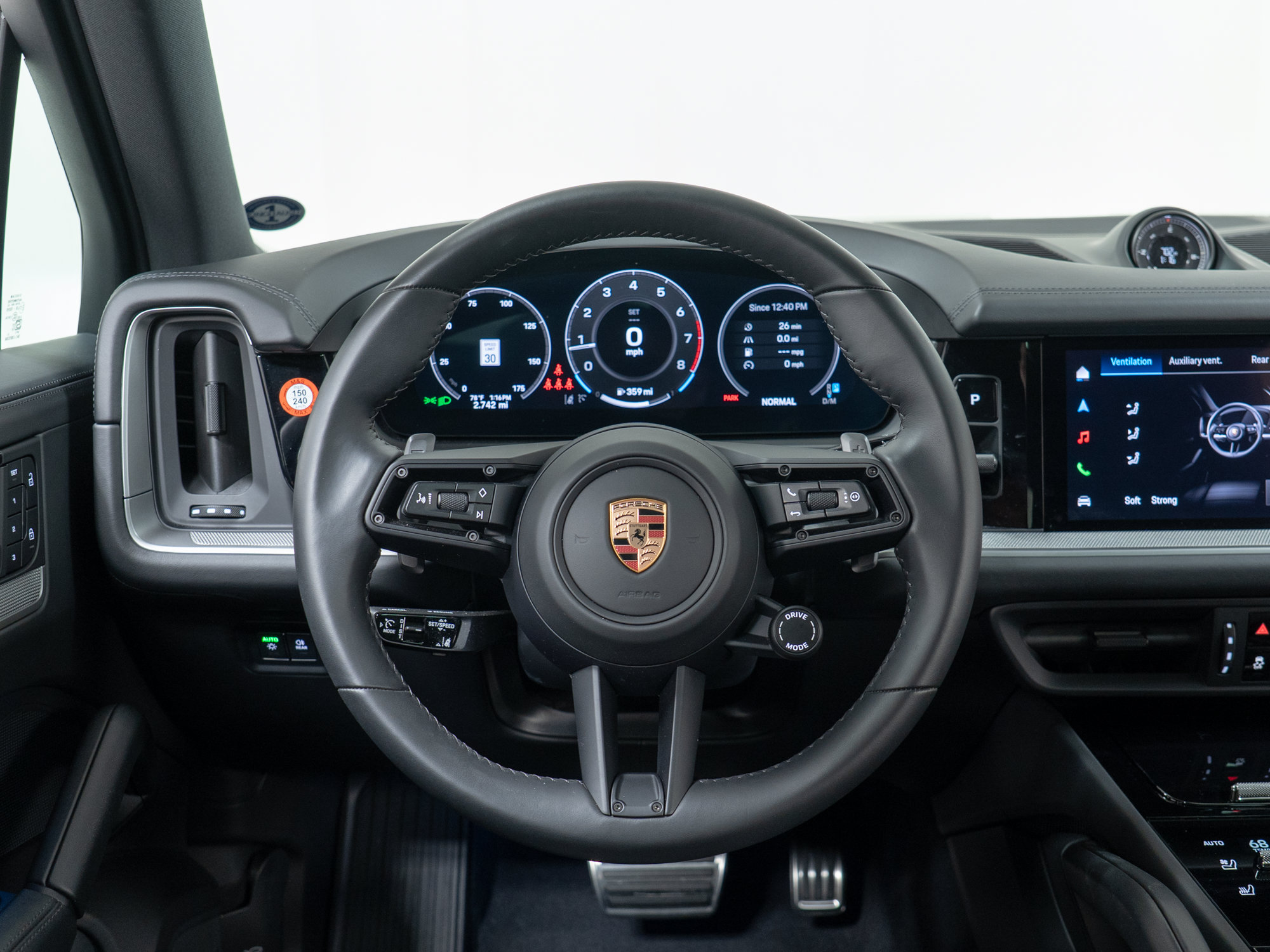 Certified 2026 Porsche Cayenne w/ Premium Package Plus AWD/4WD image 22