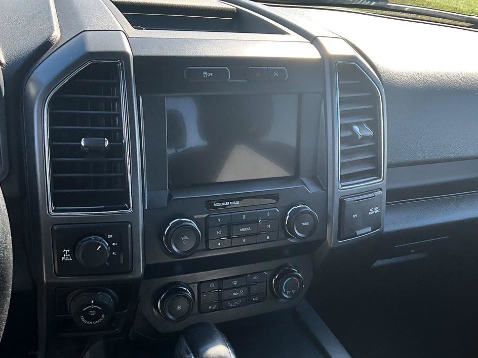 Used 2019 Ford F150 XLT w/ Equipment Group 302A Luxury AWD/4WD image 22