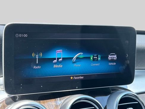 Used 2019 Mercedes-Benz C 300 4MATIC Sedan image 28