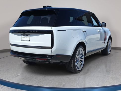 New 2026 Land Rover Range Rover Long Wheelbase SE AWD/4WD image 5