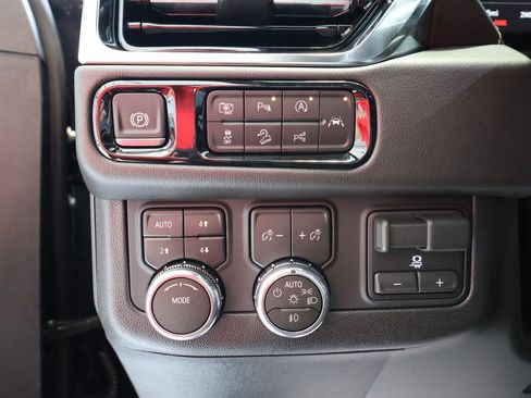 New 2026 GMC Yukon Elevation w/ Elevation Premium Package AWD/4WD image 13